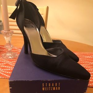 Stuart Weiztman black satin pumps